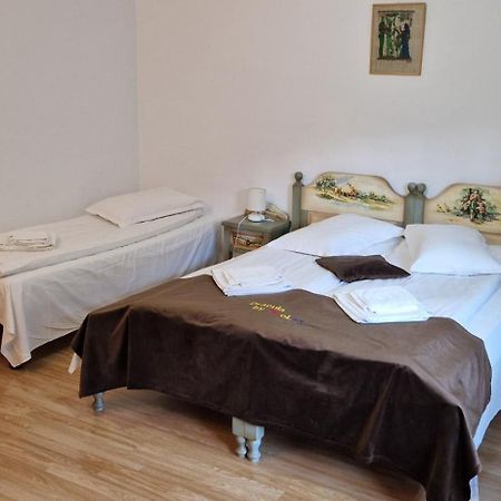 Hotel Prolex Turism Srl Bran  Esterno foto