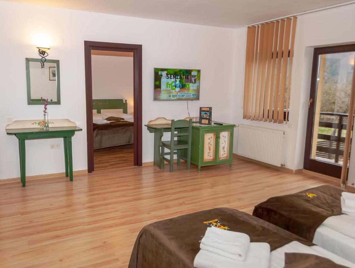 Hotel Prolex Turism Srl Bran  Esterno foto