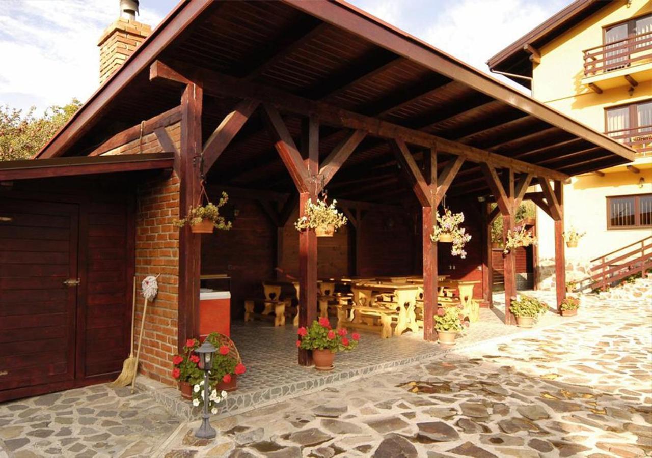Hotel Prolex Turism Srl Bran  Esterno foto